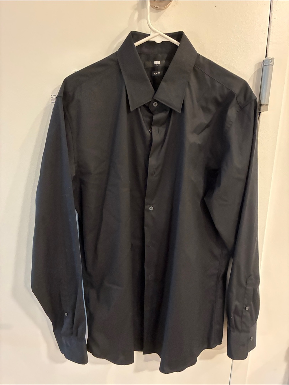Uniqlo Men's Black Long-Sleeve Dress Shirt